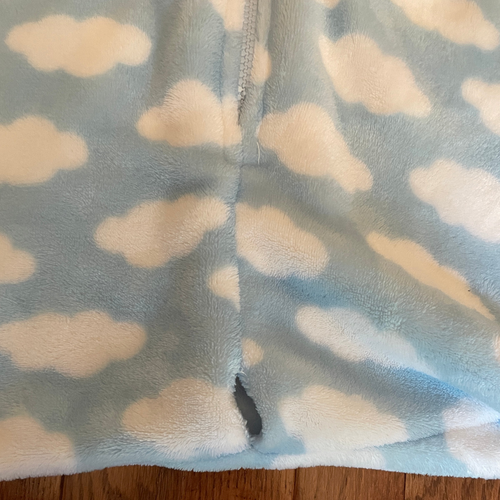 2 Hudson Baby Unisex Plush Sleeping Bag Sack 12-18M Buffalo Plaid Blue Clouds - Picture 5 of 8