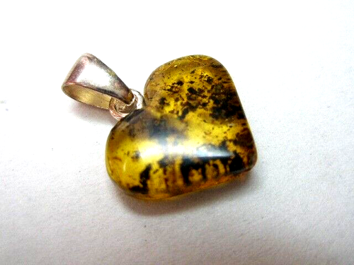REAL BALTIC AMBER PENDANT ,, HEART '' Honey with Black color - Picture 13 of 19