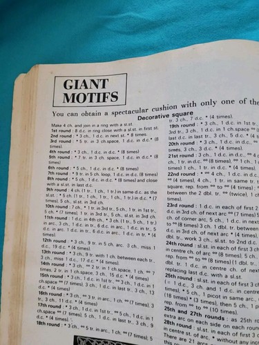 Vintage 70's Crochet Dictionary 500 Motifs Pattern Stitches Techniques - Picture 9 of 10