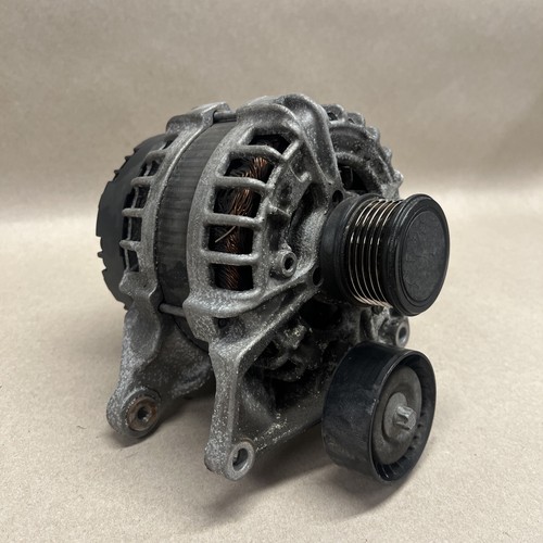 15-20 Mercedes W205 C300 2.0L Alternator Generator 0009067703 OEM - Picture 3 of 8