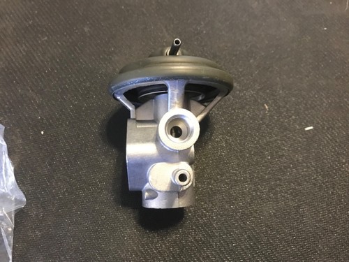 Suzuki Genuine OEM EGR Valve 18111-80C10, Standard Part # EGV746 - Foto 3 di 6
