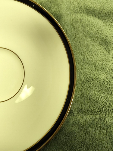 Lenox Urban Lights Saucer Round Plate Ivory with Black Border Gold Trim NEW - Picture 2 of 4