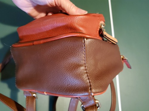 Faux leather two-toned brown mini backpack, barely used - Picture 8 of 8