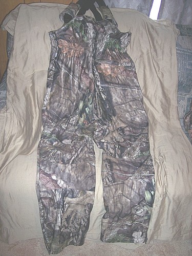 Cabelas Waterproof Bibs Mossy Oak Camo Bib Overalls Non Insulated Bibs Medium - Picture 7 of 10