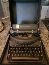 Remington Rand Noiseless Model 7 Typewriter with Case thumbnail
