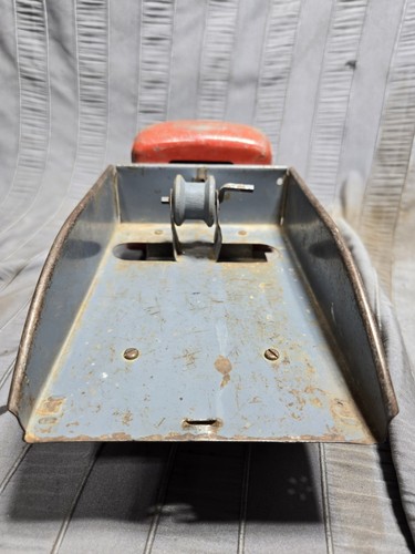 Vintage 1950's Structo Toys Toyland Garage Wind-up Wrecker Tow Truck Service - Picture 5 of 12