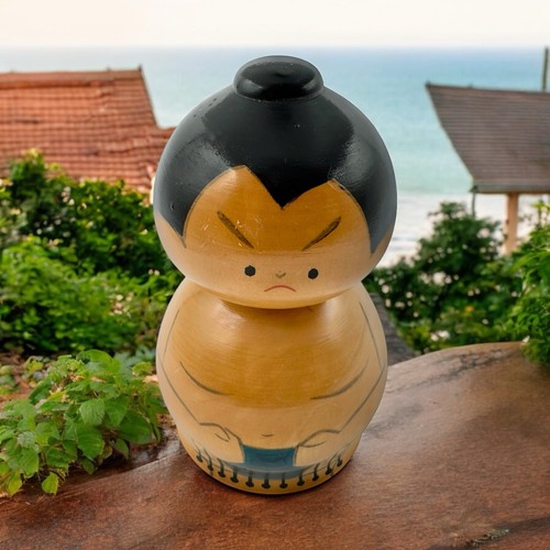 SUMO WRESTLER Wooden KOKESHI Japanese DOLL 5.5" FIGURE Signed Huang Chang JAPAN - Picture 3 of 21
