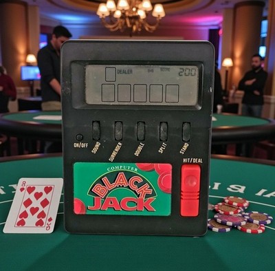 Waco Model 06905 Electronic Black Jack Handheld Travel Game Tested Working 1990s