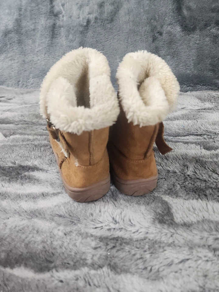 Botas de niña descoloridas Glory talla 9 marrón aspecto gamuza tela tirar de piel sintética Foto 3 de 4