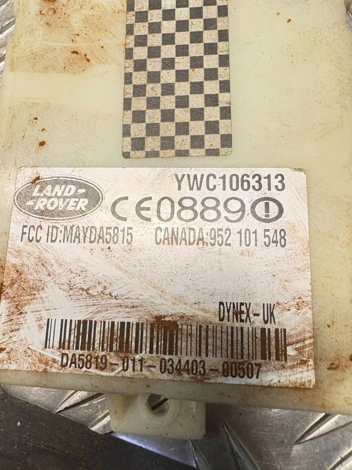 Land Rover Freelander 1 YWC106313 volumetric interior alarm sensor identification label