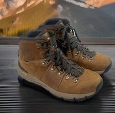 Danner Mountain 600 Hiking Boots Men’s 9 Brown Waterproof Vibram Megagrip