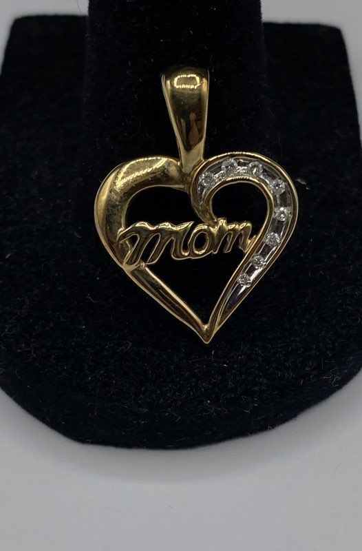 14k Gold "Mom" Diamond Heart Pendant 1" x 3/4" 2.0 g