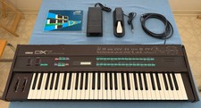 Original Yamaha DX7 Digital Synthesizer 1980s WORKING w/PEDALS & User Manual