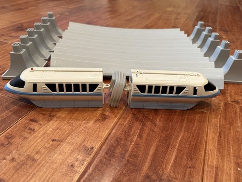 Disney Disneyland Paradise Pier Mini Blue Monorail Attraction Playset Complete - Picture 6 of 15