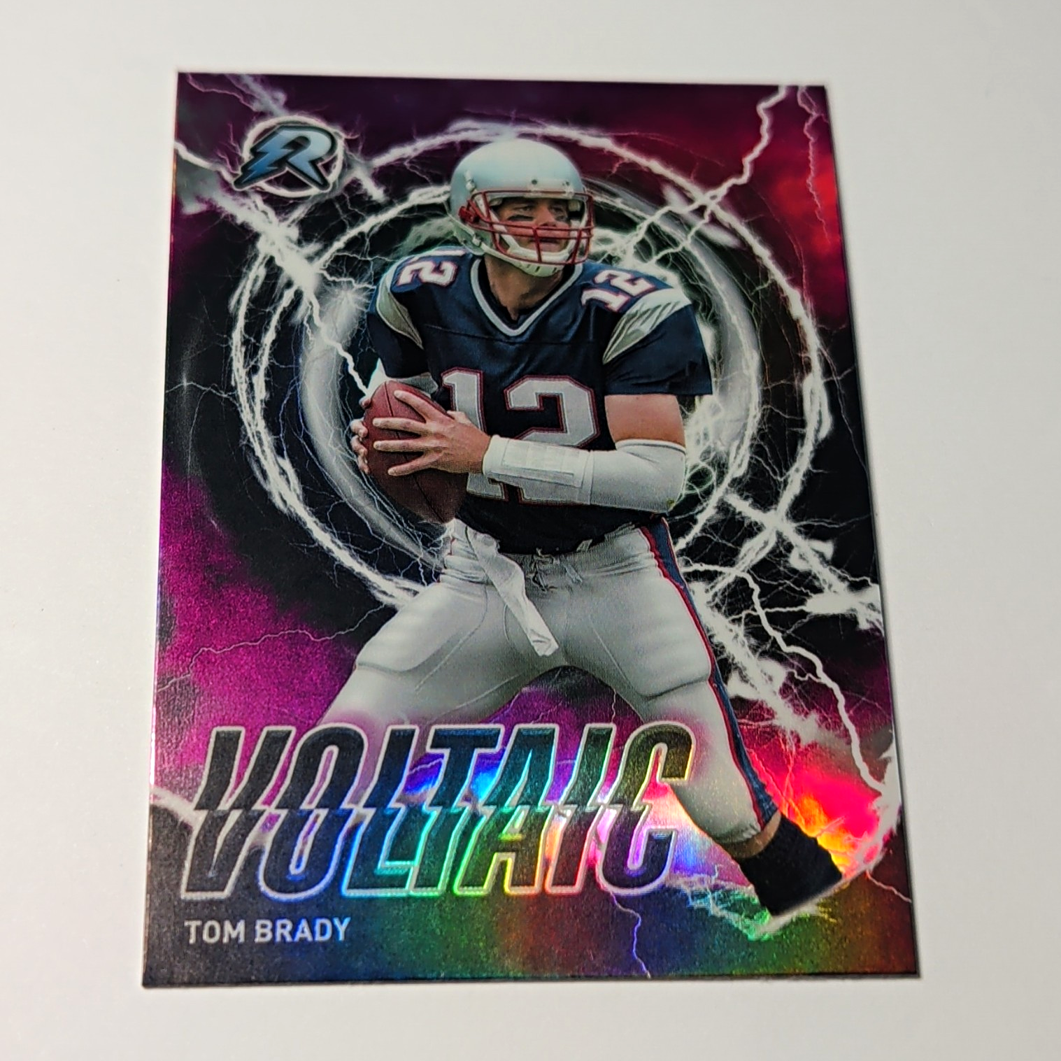 Topps 2023 Composite Resurgence Voltaic Tom Brady Patriots #RV-11 Pink