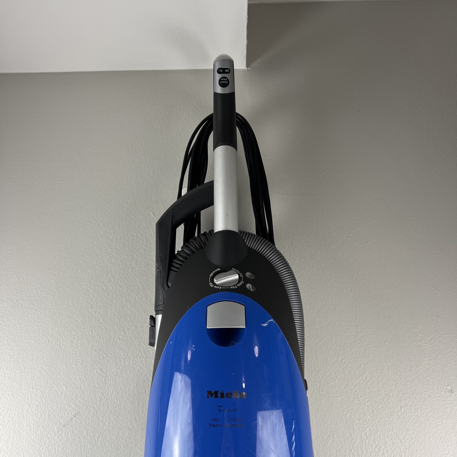 Miele S7 Twist Power Plus S7210 Blue Upright Vacuum Cleaner Read eBay