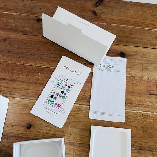 Apple iPhone 5 S Box *NO PHONE EMPTY BOX ONLY* Silver Grey 16GB Model A1530 2013 - 第 15/24 張圖片
