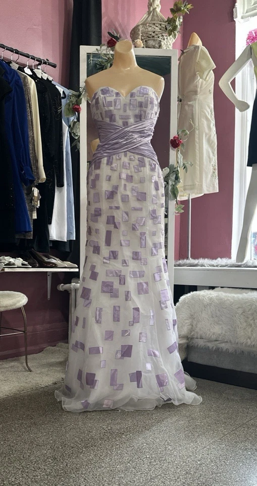 Maxi Vestido Formal De Colección Y2K Años 2000 Sin Tirantes Baile de graduación Blanco Púrpura Jovani S/M Foto 2 de 4