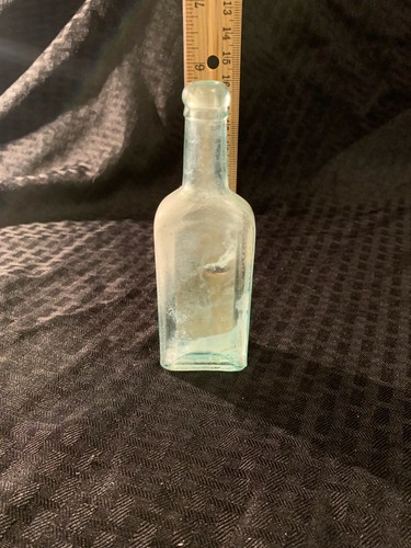 Vintage Chas H. Fletcher's Castoria Aqua Glass Embossed Medicine Bottle - Bild 5 von 5