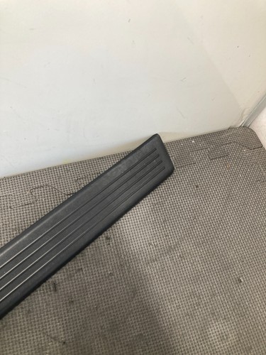 Lexus SC400 92-2000 pasajero delantero derecho umbral placa de ajuste de desgaste OEM - Imagen 5 de 9