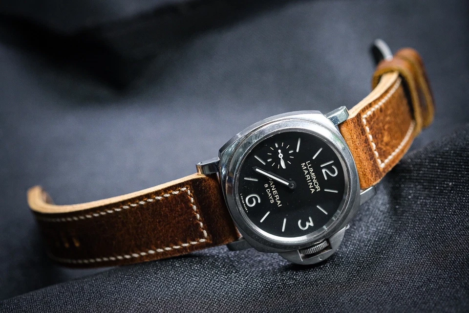 Correa de reloj vintage de cuero marrón Foto 3 de 4