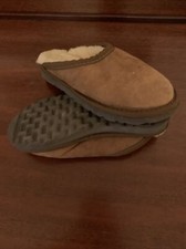 Shearling Slippers / Slip on Size 4 Brown kids