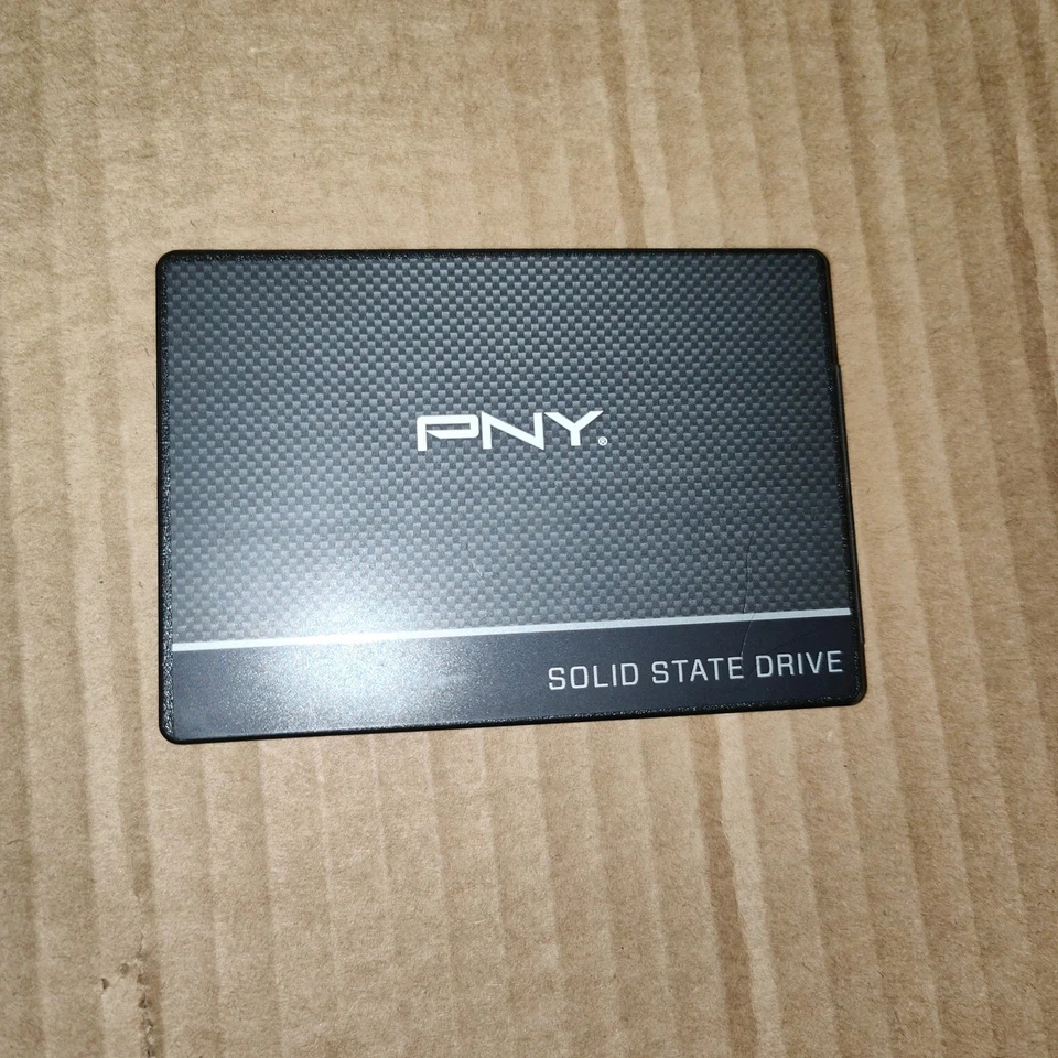 PNY CS900 SSD7CS900-240-RB 240GB 2.5" Solid State Drive SSD Laptop Internal UK - Image 2 of 2