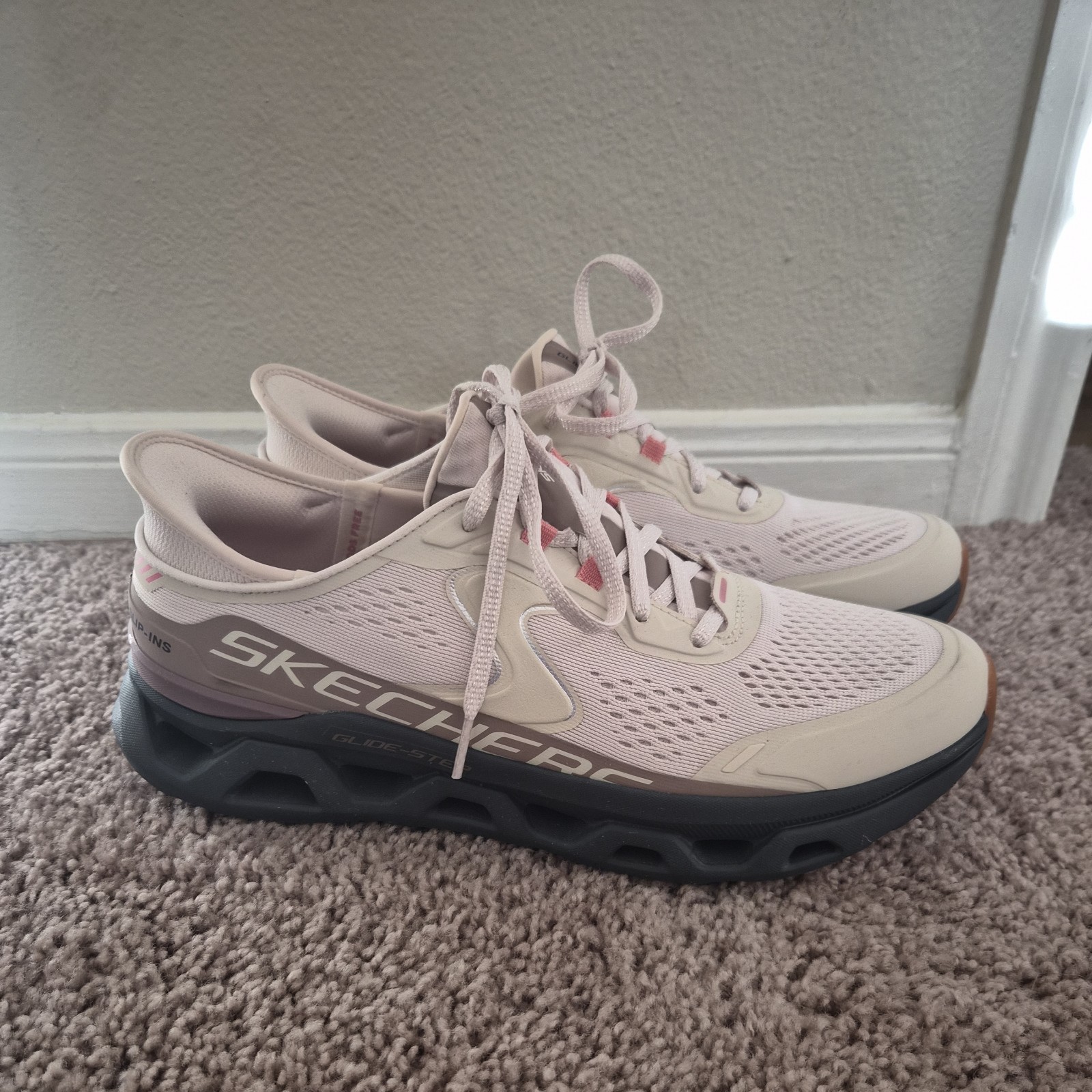 Skechers Slip-ins: Glide-Step Altus