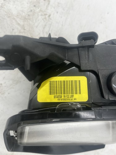 OEM Mopar Ram 68104820AF 68104821AF Front Fog Light Lamp Pair 2013-24 1500 - Picture 6 of 6