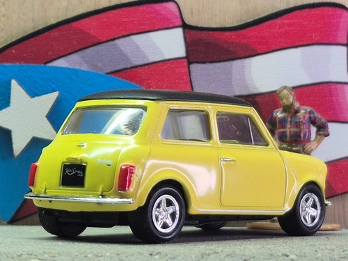 WELLY MINI COOPER 1300 LOOSE 1:60 SCALE SELECT THE COLOR USA STOCK!!! - Picture 31 of 49