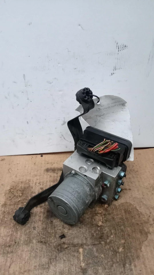 BMW X5 2016 ABS bomba y conjunto de motor OEM 517612 - 138 k millas - blanco Foto 2 de 4