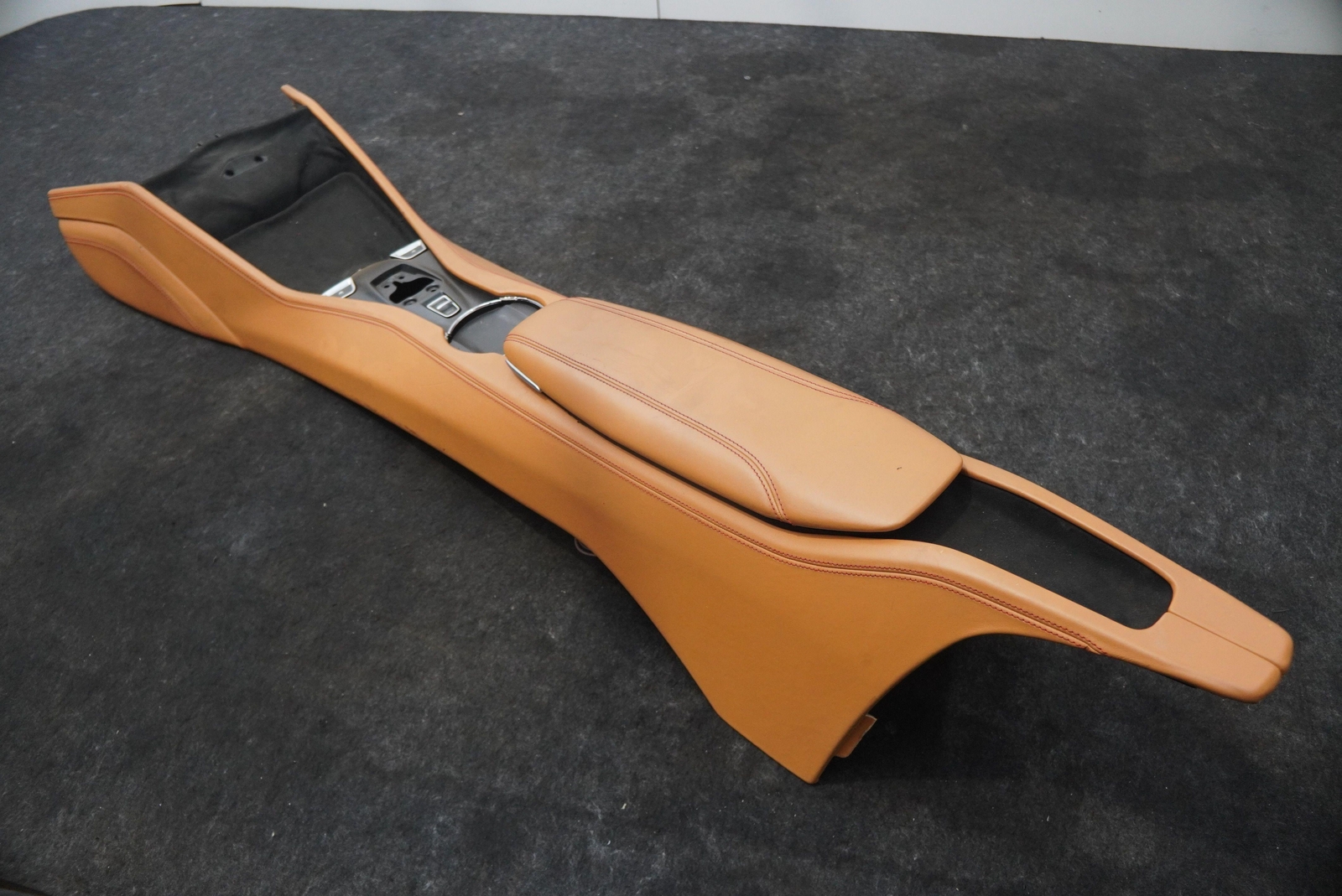 Center Console Tunnel Armrest Cupholder Assembly Ferrari California T 2015-18