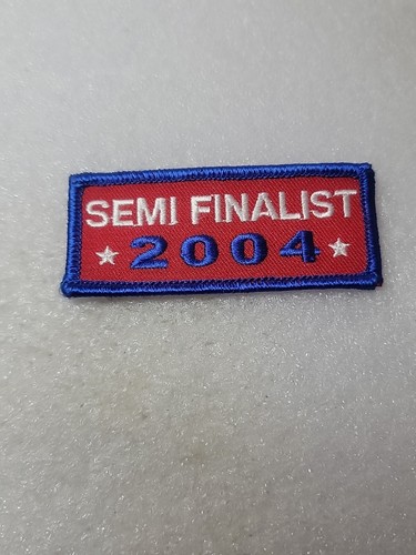 Parche insignia semifinalista 2004 apliques escudo logotipo rectángulo rojo bordado - Imagen 1 de 7