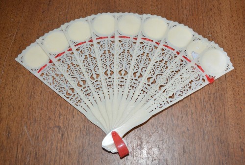 VTG Hand Held Fan Lace Filigree Carved Celluloid 6.75" long Souvenir Italy - Picture 6 of 7