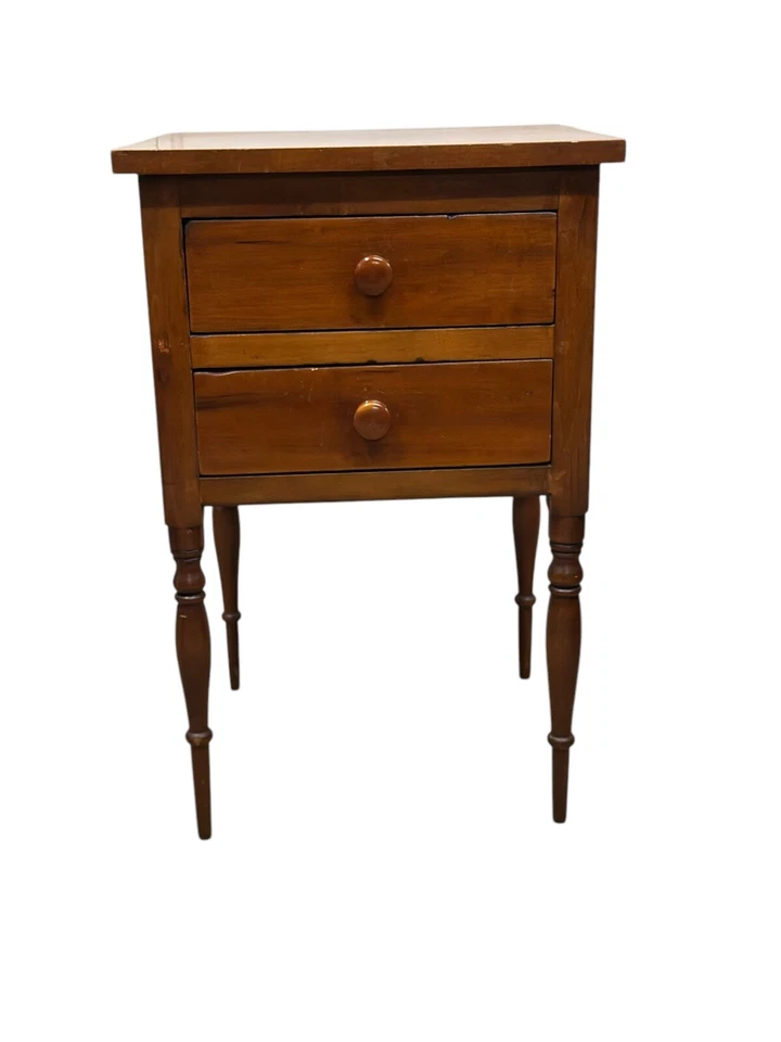 Antigua mesa de trabajo con panel elevado 2 cajones mesita de noche country Sheraton años 1840 Foto 2 de 4