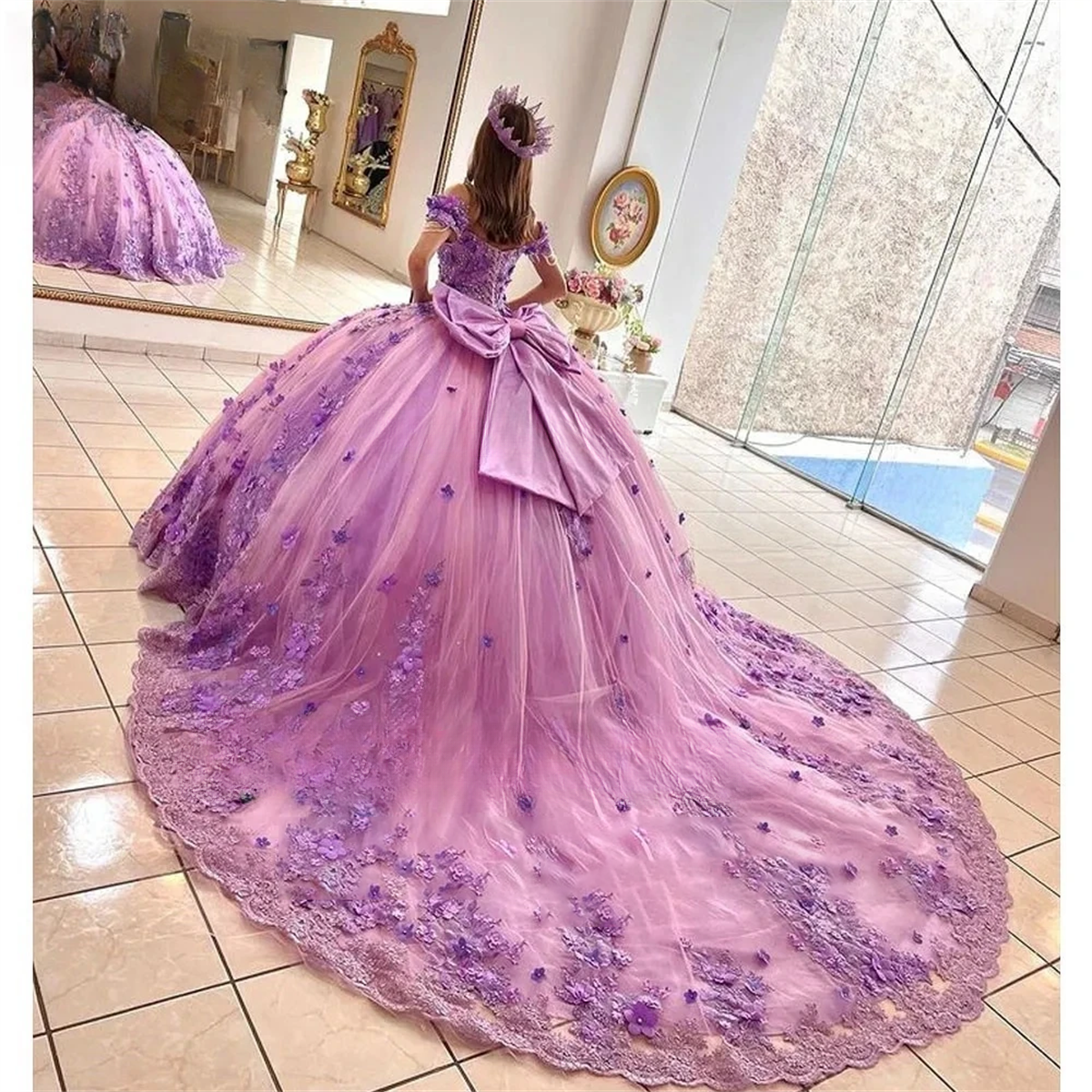 Sweet Lilac Quinceanera Dresses 16 Year Girls V Neck Floral Lace