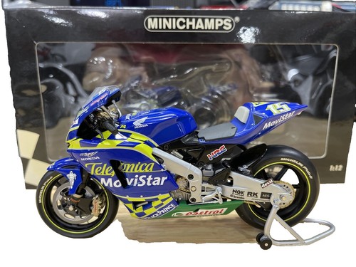 Minichamps 1/6 Scale 062 027146 Honda RC211V Repsol V.Rossi #46