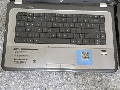 Lot of 2 Laptop Computers PARTS/ REPAIR Dell Inspiron & HP 2000 As-Is - Picture 2 of 10