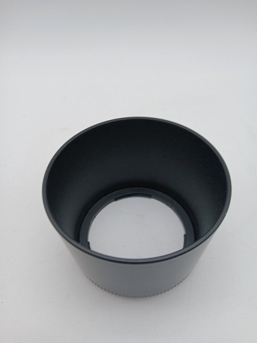 Sigma 70-300mm f/4-5.6 DG Macro Lens for Sony Mount - Picture 9 of 13