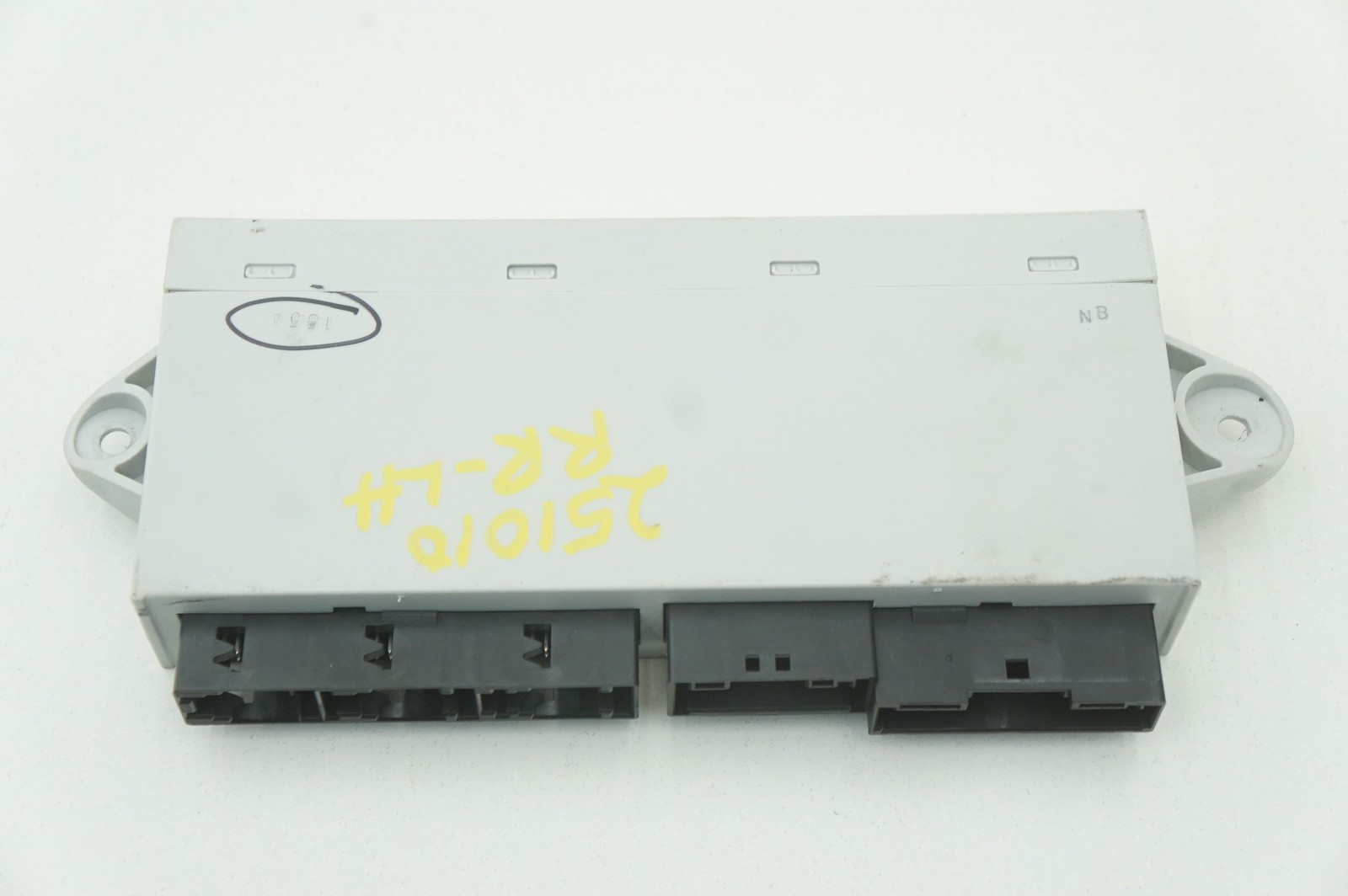 Rear Left Door Control Module ECU OEM 61350300639 Rolls Royce Phantom Vii 2006