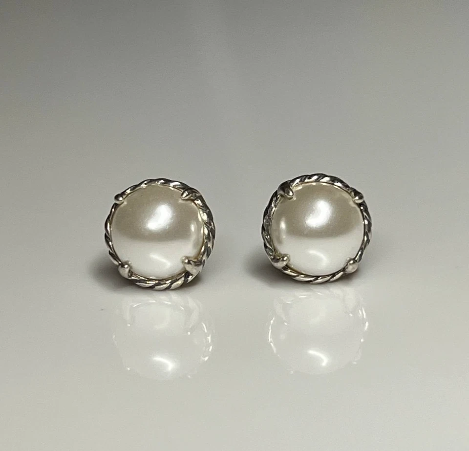 Auténticos pendientes chatelaine de perlas David Yurman tachuelas de plata de ley Foto 2 de 4