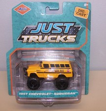 Jada Just Trucks 1957 Chevrolet Suburban School Bus Lifted 4x4 Jada Just Trucks 1957 Chevrolet Suburban School Bus Lifted 4x4