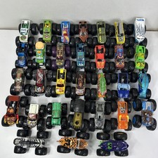 Lot of 9 Random Hot Wheels Monster Jam Monster Truck 1:64 Grave Digger