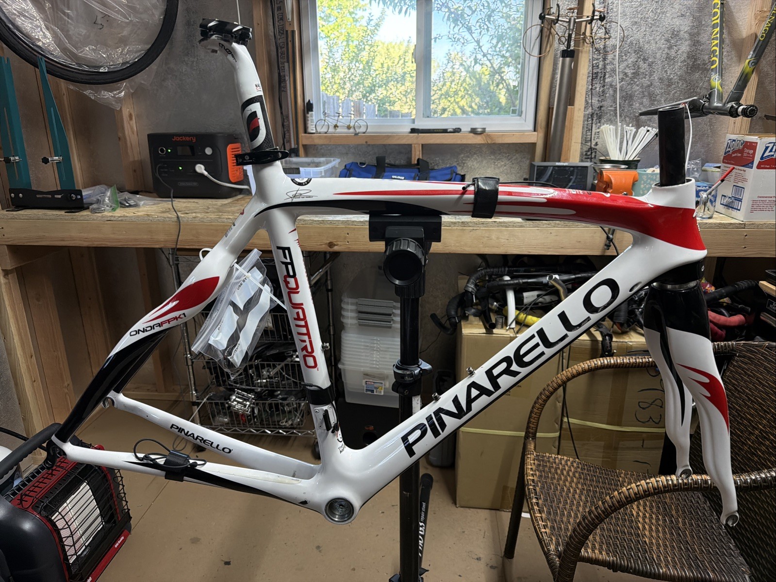 Pinarello FP Quattro Carbon Frameset SMALL (51.5cm Top Tube) ONDA Fork Di2 Wired