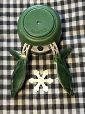 Fiskars Squeeze Punch Paper Cutter 1.5  Snowflake FAST Free Shipping