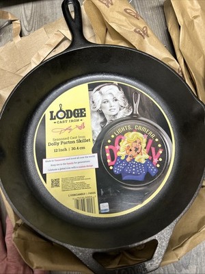 Lodge 12''lights Camera DollyChef Collection Dolly Parton Cast Iron Skillet