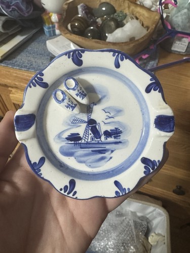 Vintage Delft Blue Hand Painted Glazed Ashtray - Made in Holland - Picture 1 of 3