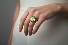 Peridot Gold Ring Anemone Handmade 18k Oval Cut August Birthstone