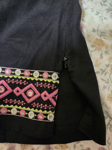 SILKLAND BLACK LINEN EMBELLISHED BOHO TUNIC V-NECK TOP SIDE ZIPPER Sz 8 - Picture 5 of 10