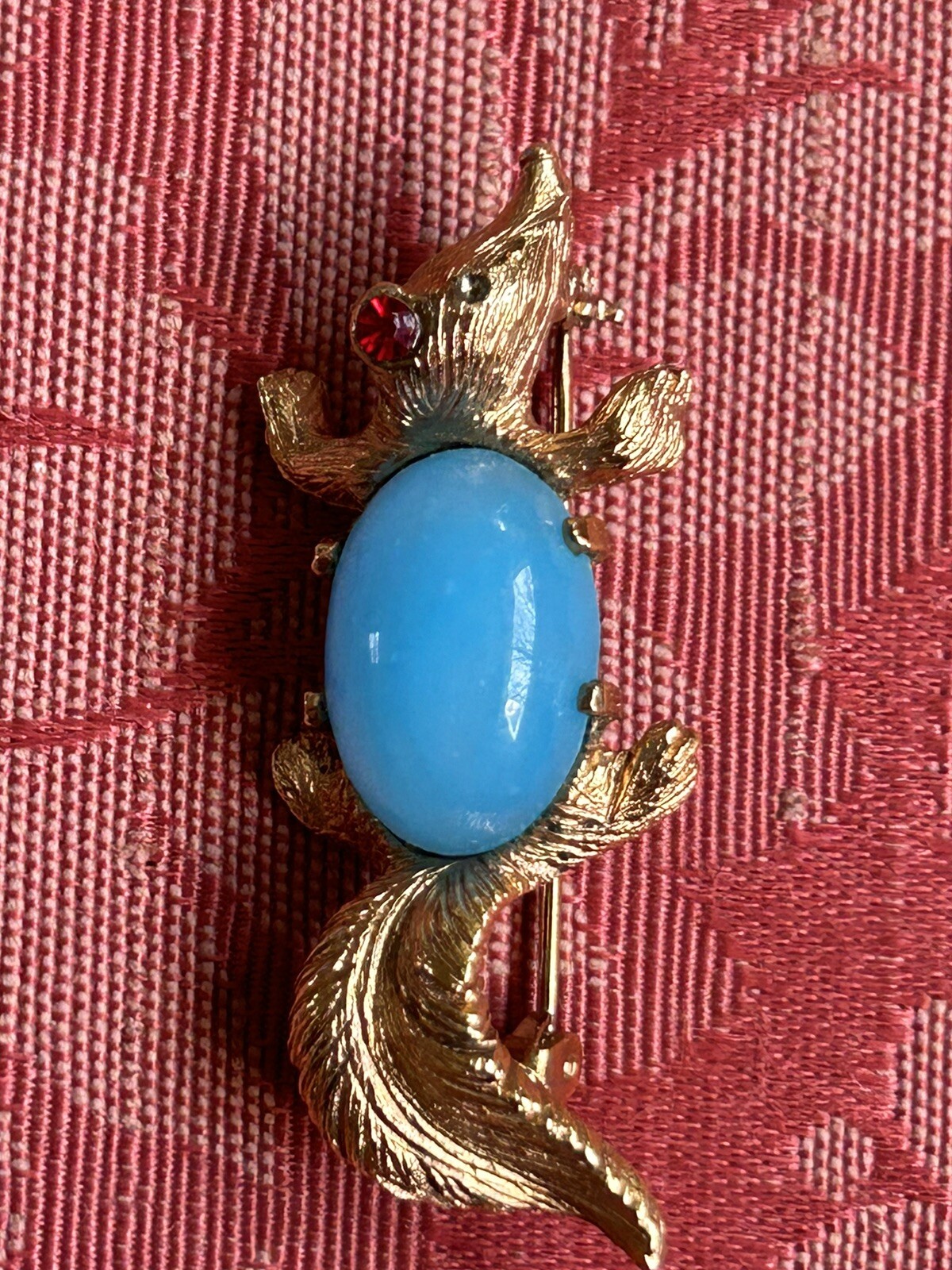 Mongoose Turquoise Jelly Belly Brooch Gem
